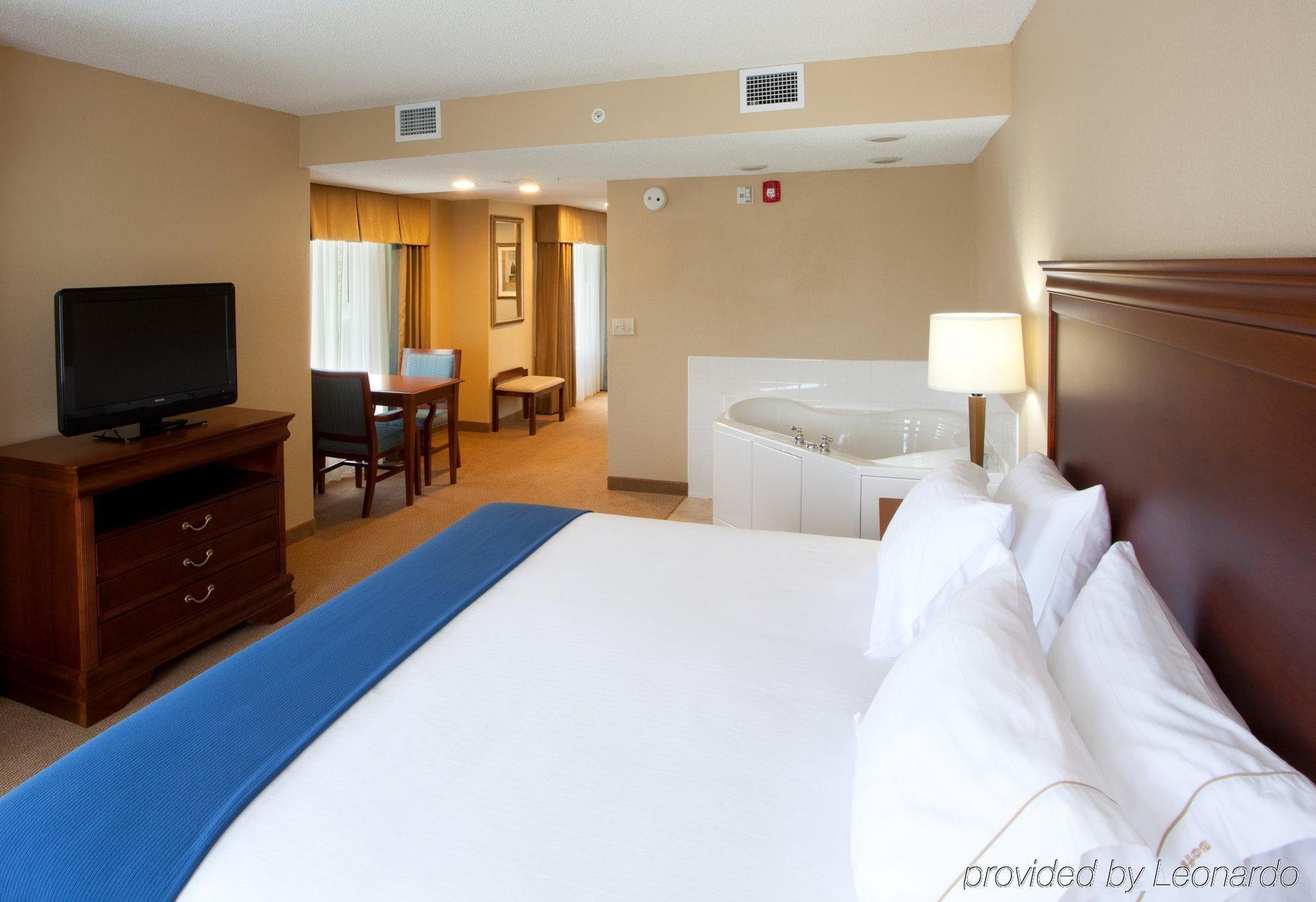 Holiday Inn Express & Suites Culpeper By Ihg Eksteriør billede