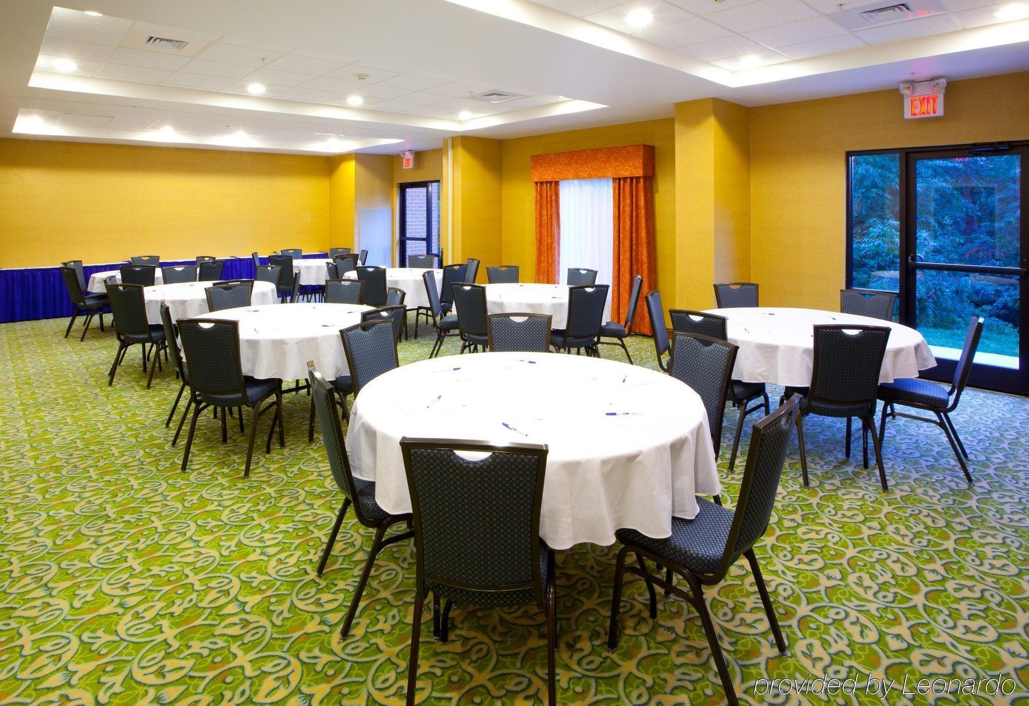 Holiday Inn Express & Suites Culpeper By Ihg Eksteriør billede